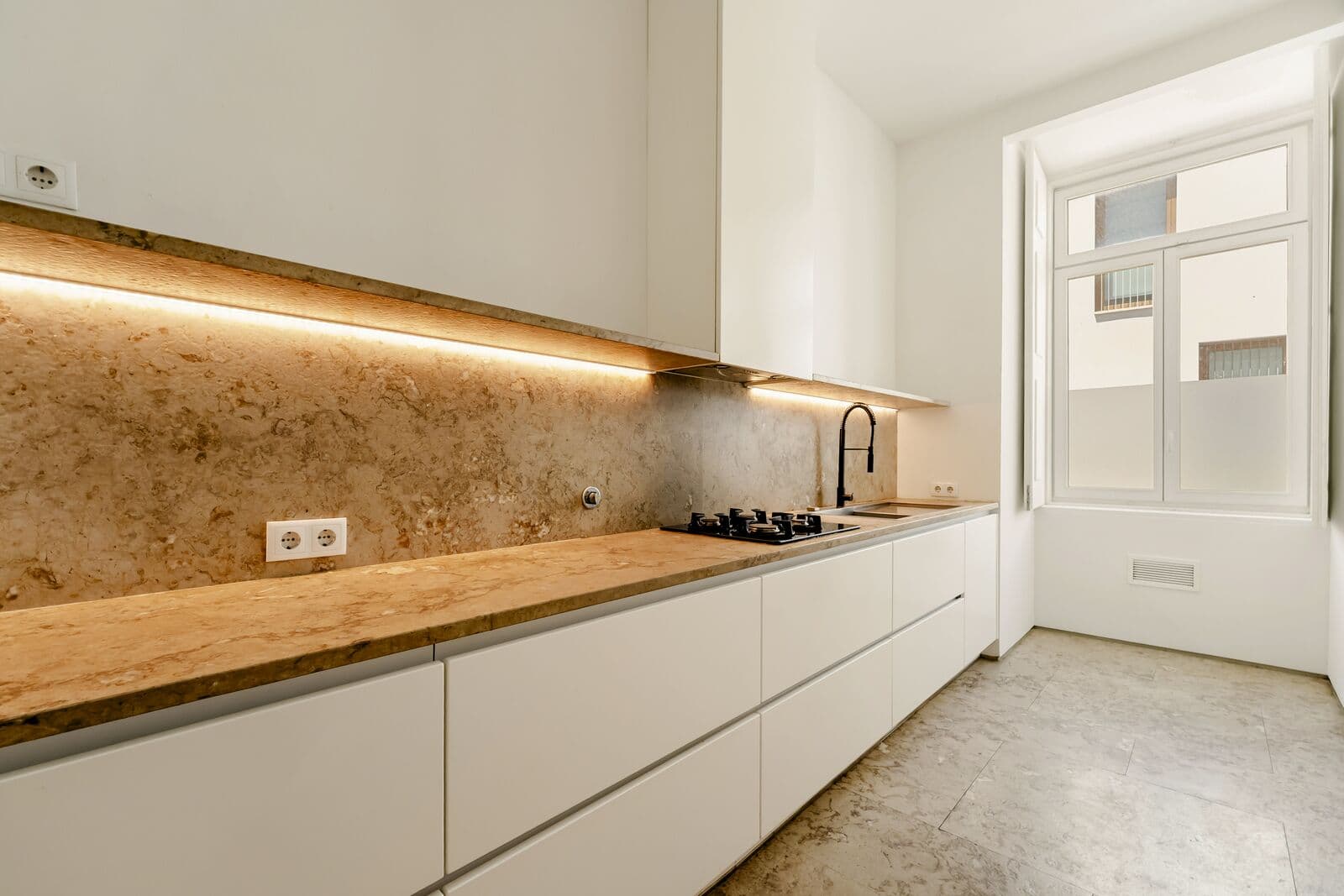 3 Bedroom Apartment with swimming pool, Restelo, Lisboa - Image 33