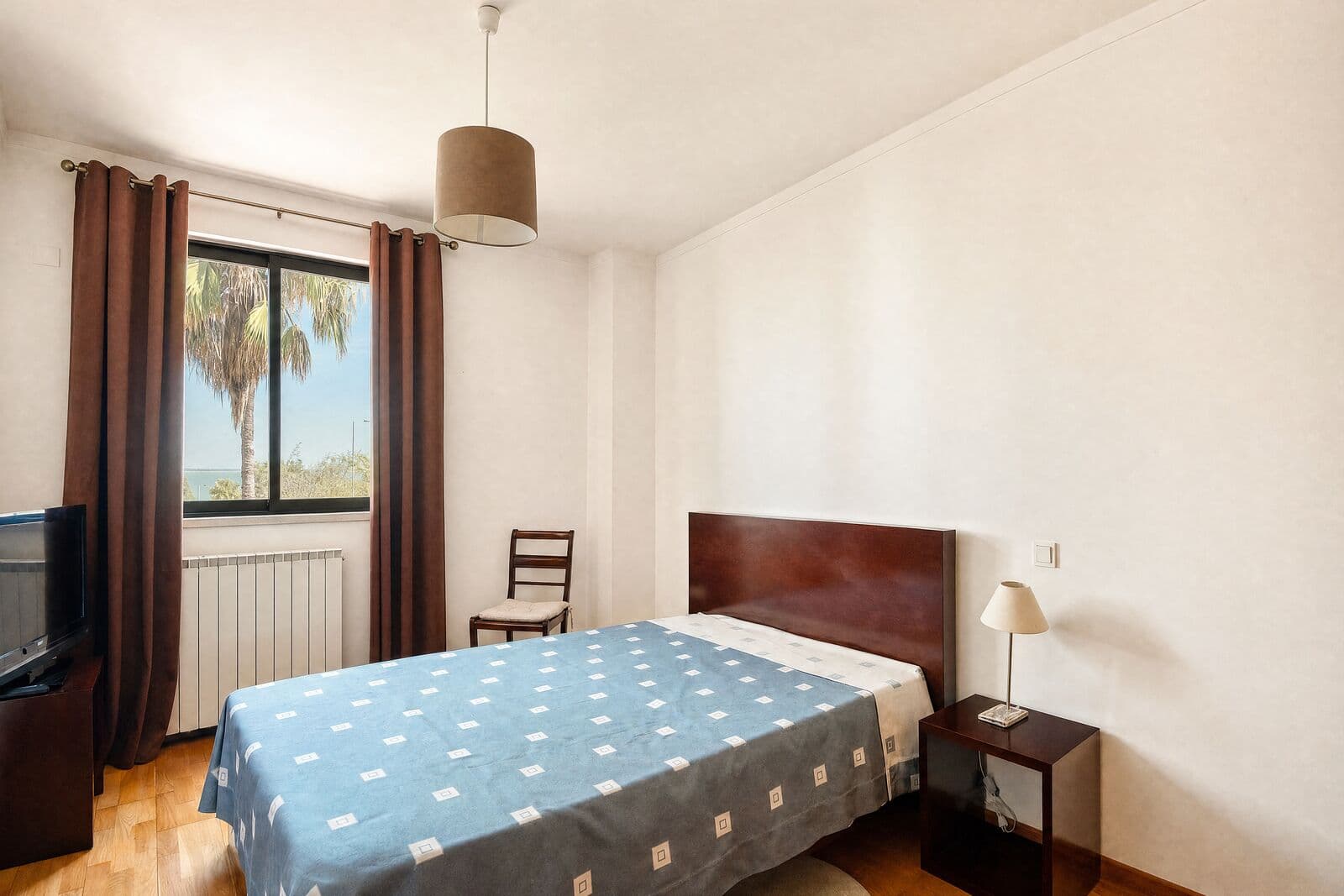 2 Bedroom Apartment with garden, Lisboa - Image 13