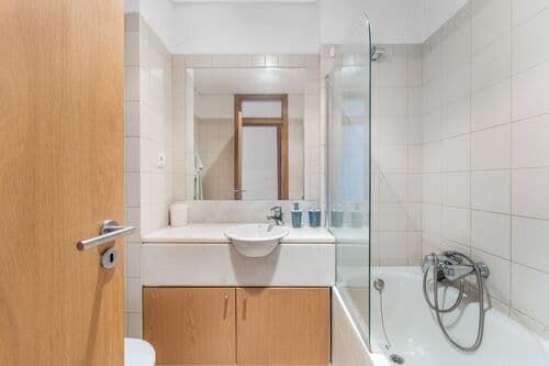 PF41207 - 2 Bedroom Apartment with garden, Lisboa - Image 17