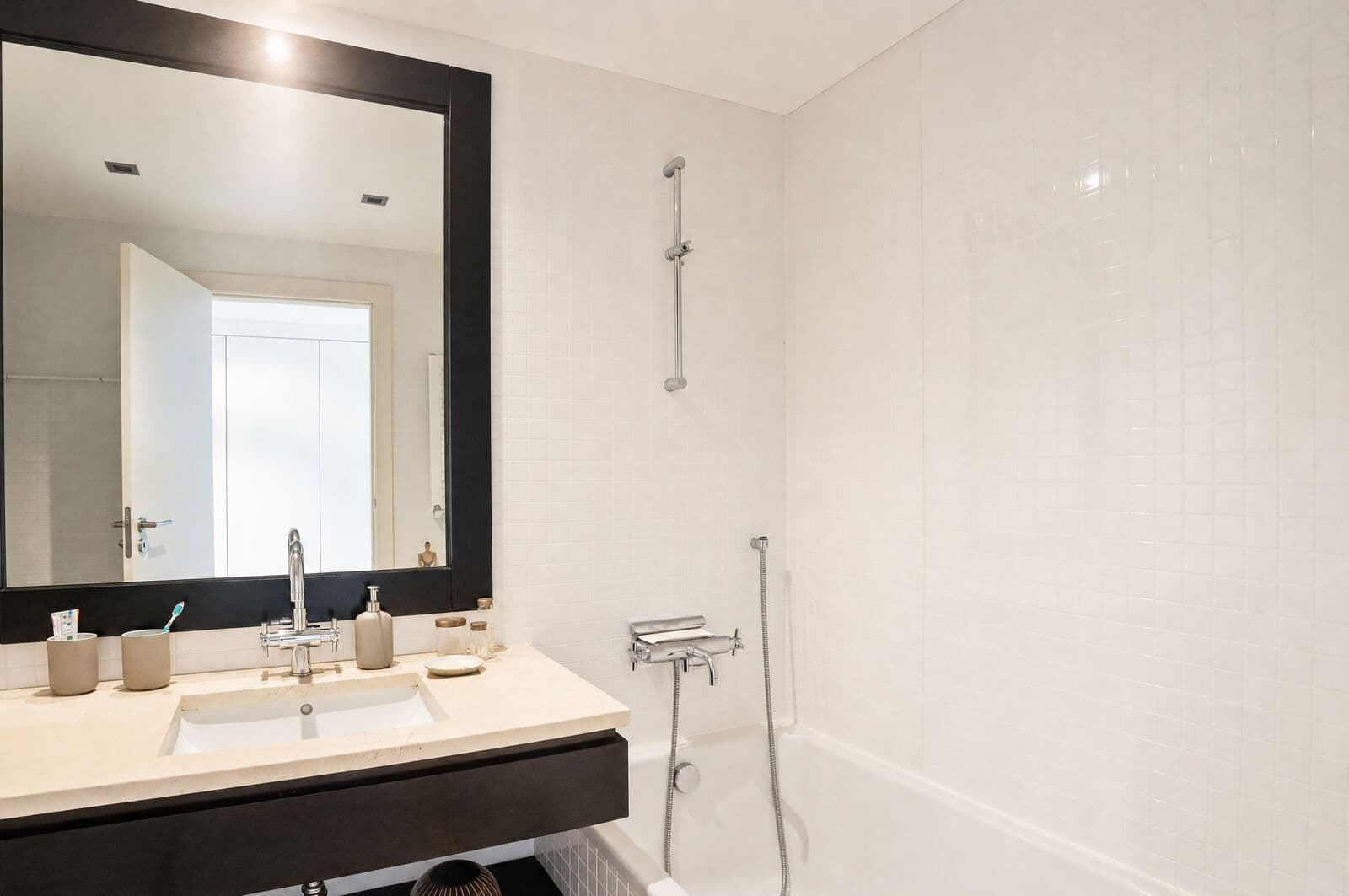 Apartamento T4 com estacionamento, Quinta dos Alcoutins, Lisboa - Imagem 28