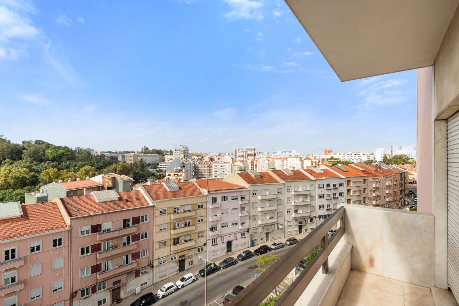 Apartamento T4 com estacionamento, Estrada da Luz, Lisboa - Imagem 6