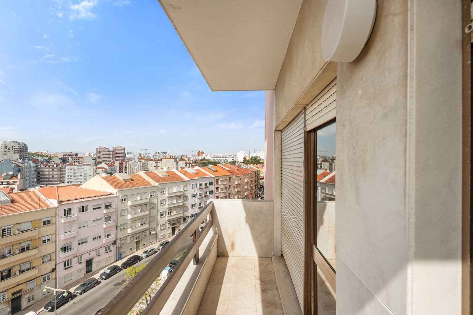 Apartamento T4 com estacionamento, Estrada da Luz, Lisboa - Imagem 5