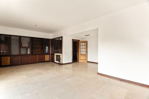 PF41280 - 4 Bedroom Apartment with parking, Estrada da Luz, Lisboa - Image 4