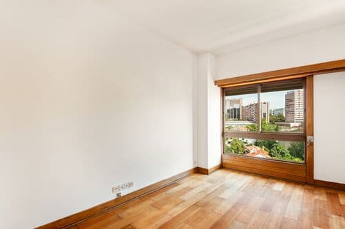 PF41280 - 4 Bedroom Apartment with parking, Estrada da Luz, Lisboa - Image 15
