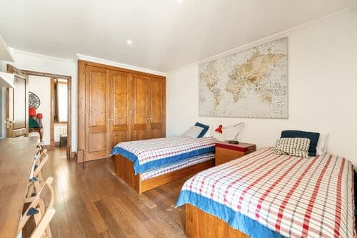 PF41295 - Appartement 5 pièces avec vue, Chiado, Lisboa - Image 20