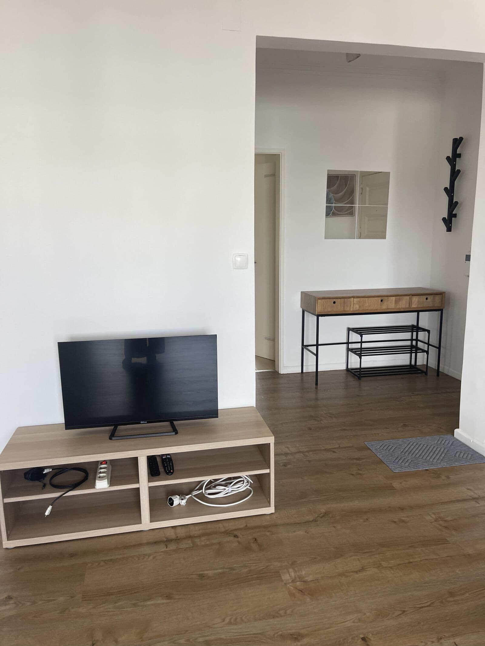 Apartamento T1 com estacionamento - Imagem 2