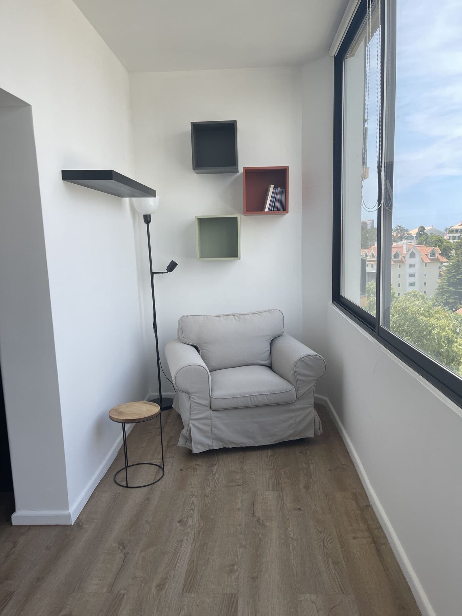 Apartamento T1 com estacionamento - Imagem 3