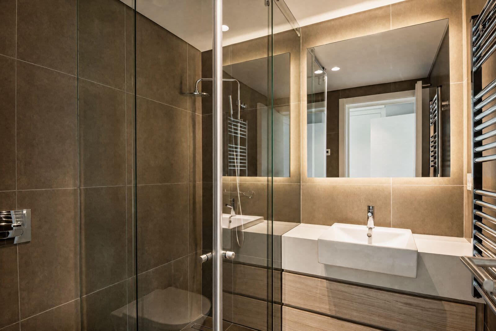 Moradia T4 com piscina - Imagem 15