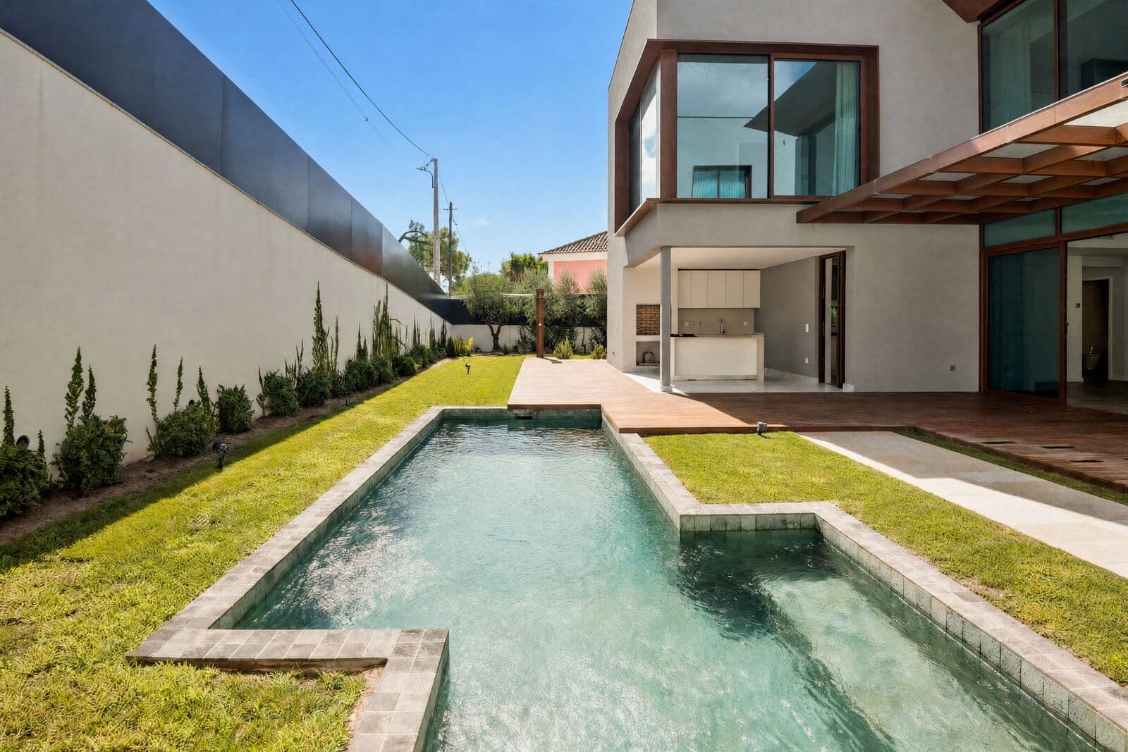 Moradia T4 com piscina - Imagem 35