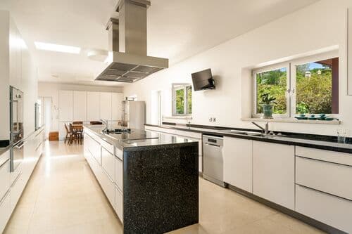 PF41352 - 4 Bedroom House with swimming pool, Sintra - Image 21