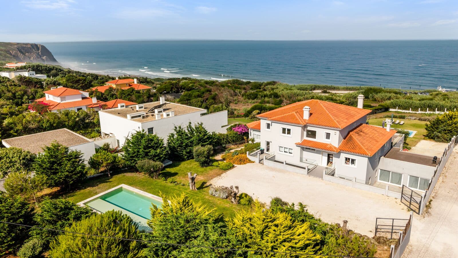 5 Bedroom House with swimming pool, Praia Grande, Sintra - Image 1