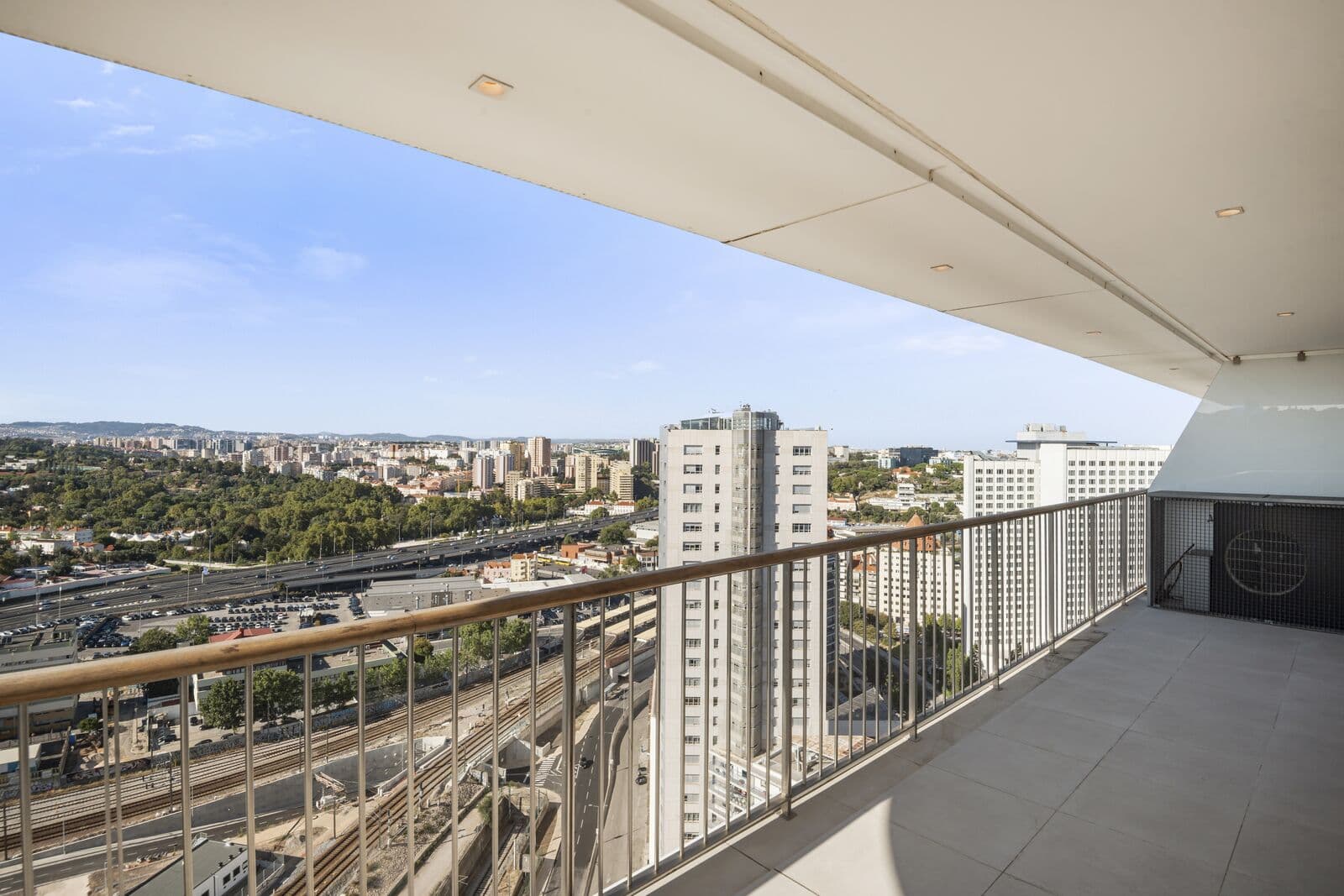 Penthouse T6 com piscina, Lisboa - Imagem 78