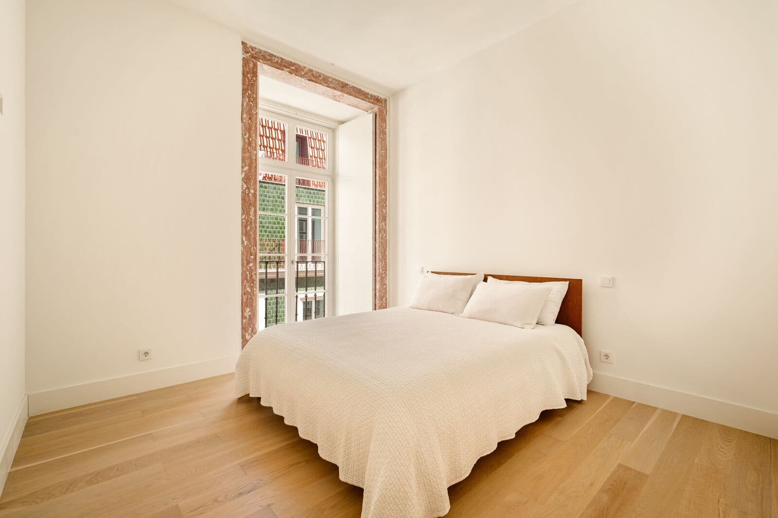 2 Bedroom Apartment new, Chiado, Lisboa - Image 17