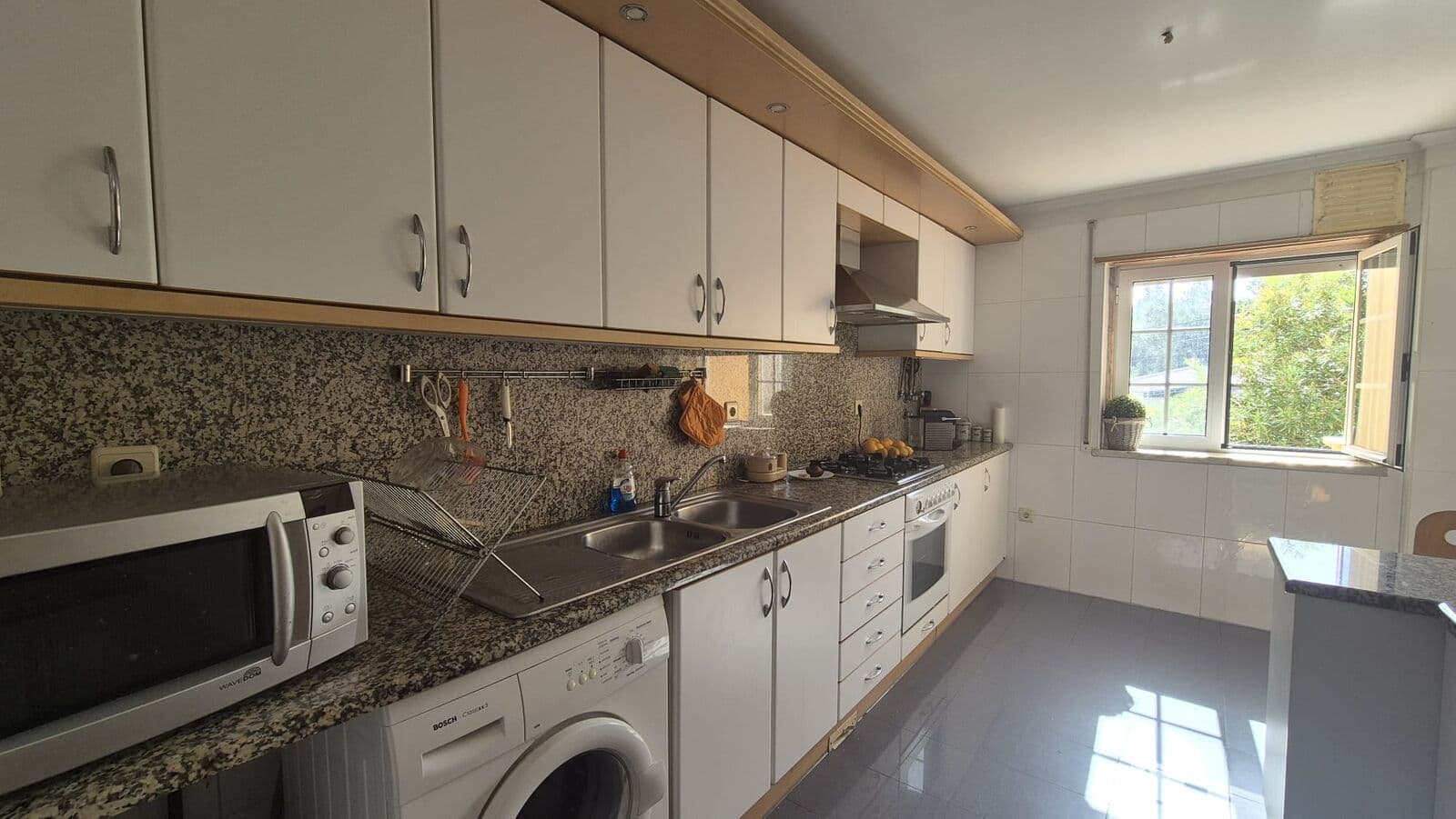 Apartamento T2 com estacionamento, Alcabideche, Cascais - Imagem 8