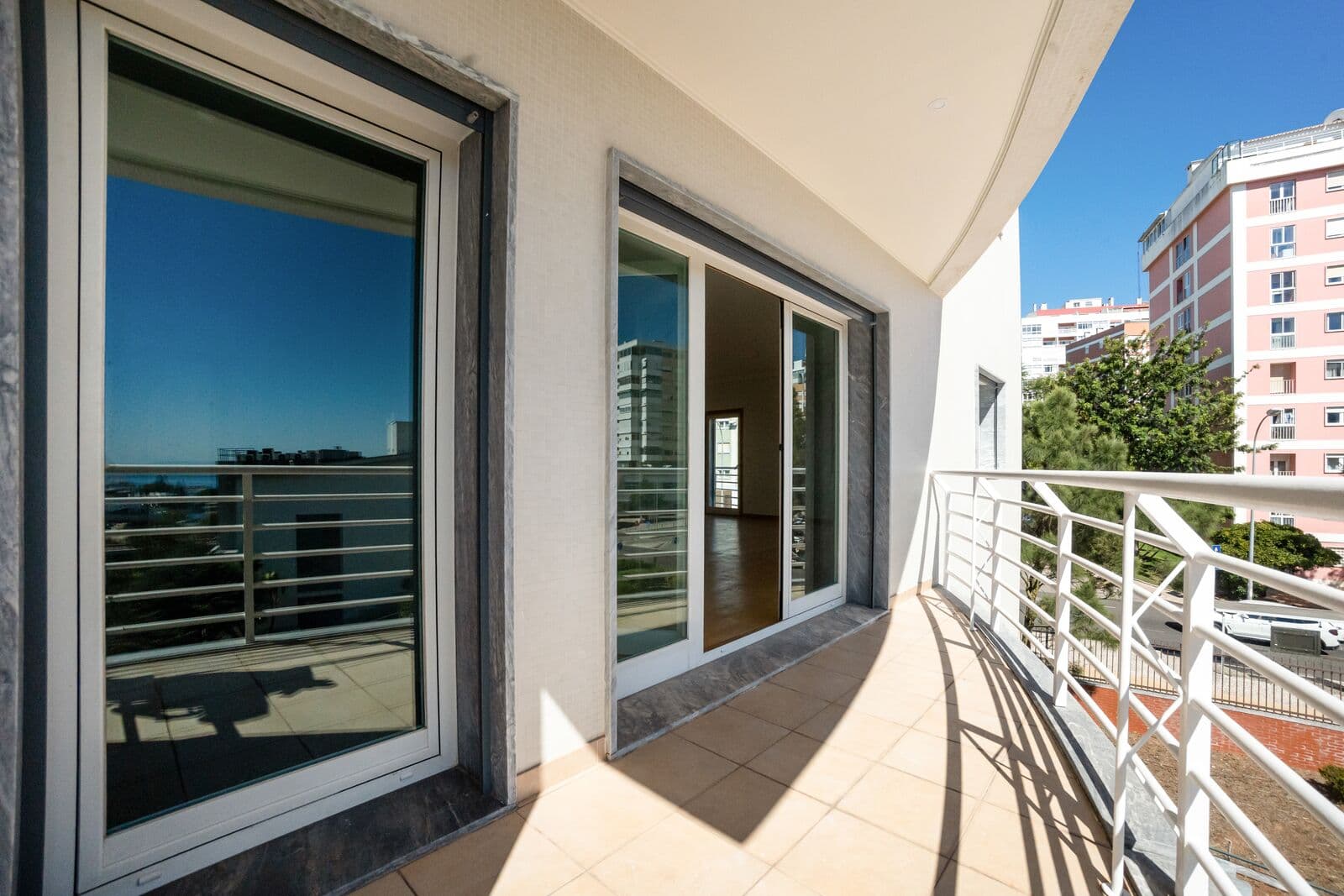 Apartamento T3 com jardim, Paço de Arcos, Oeiras - Imagem 10