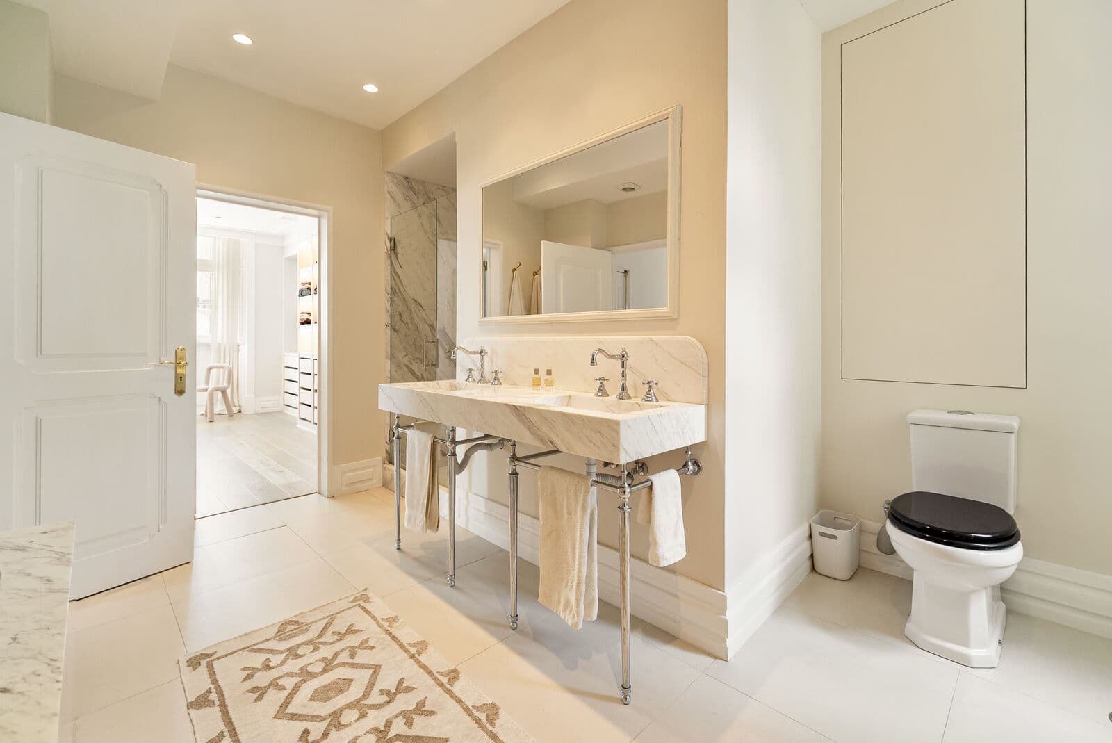 Apartamento T2 com vista, Castelo, Lisboa - Imagem 17