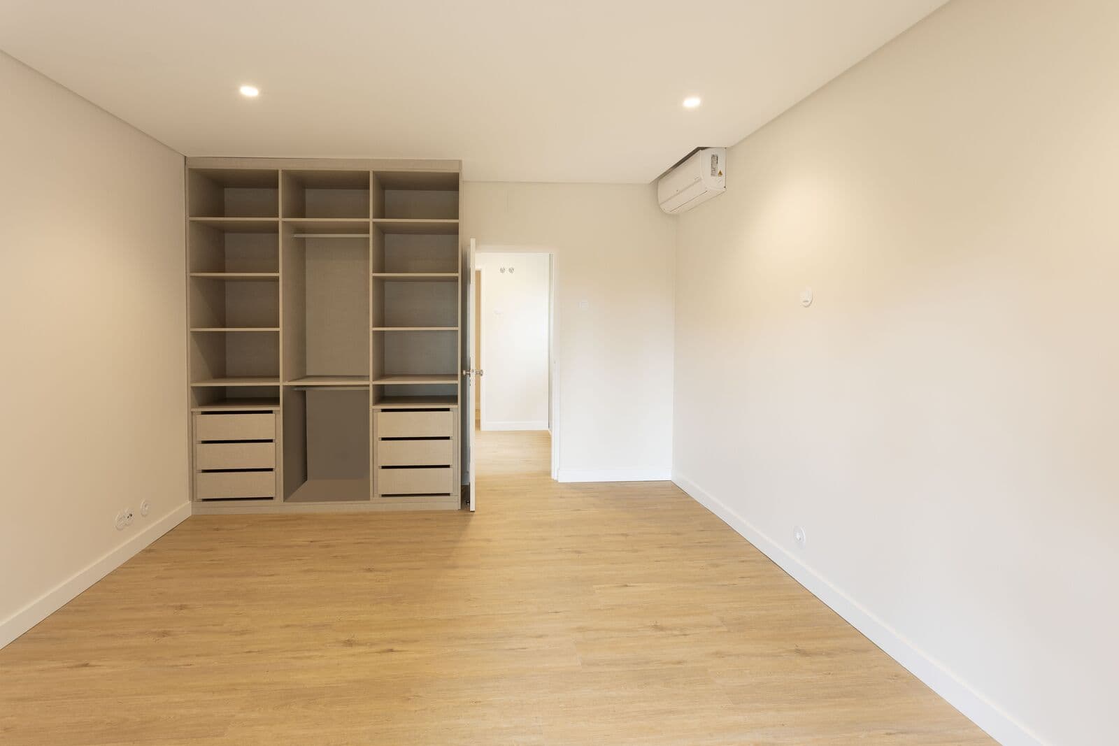 Moradia T5 com piscina, Estoril, Cascais - Imagem 25
