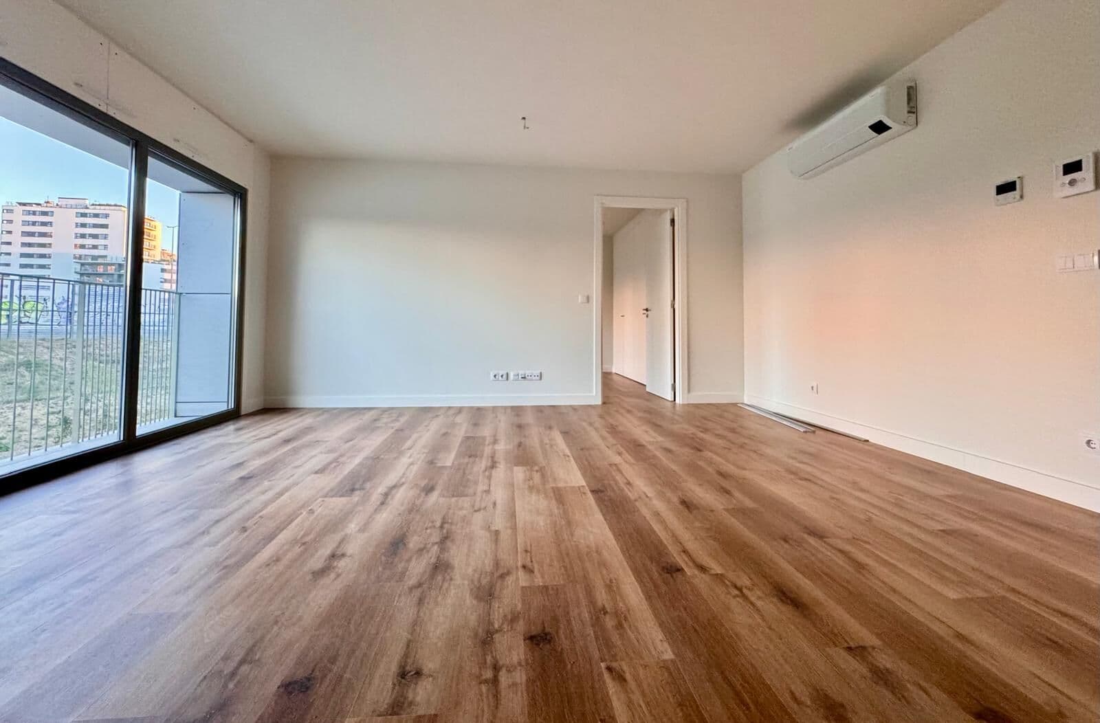 Apartamento T1 com vista, Lumiar, Lisboa - Imagem 1