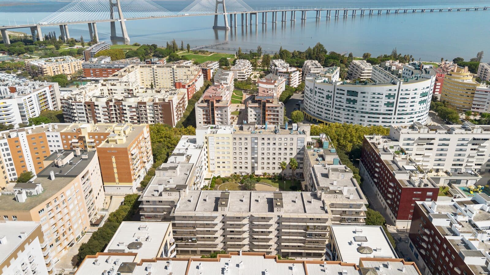 Duplex T2 com jardim, Parque das Nações, Lisboa - Imagem 6