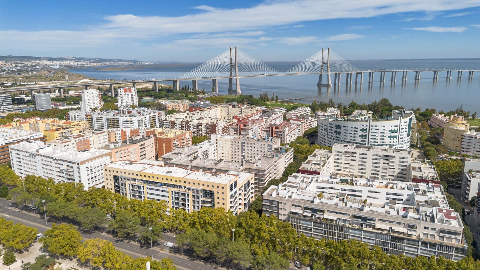Duplex T2 com jardim, Parque das Nações, Lisboa - Imagem 7