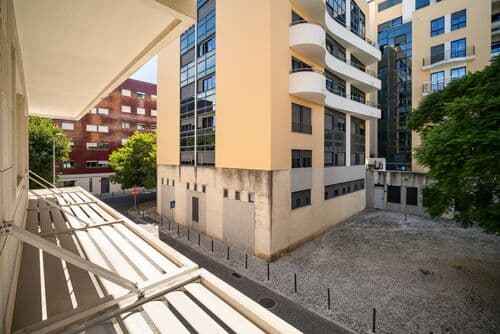 PF41589 - Duplex T2 com jardim, Parque das Nações, Lisboa - Imagem 31