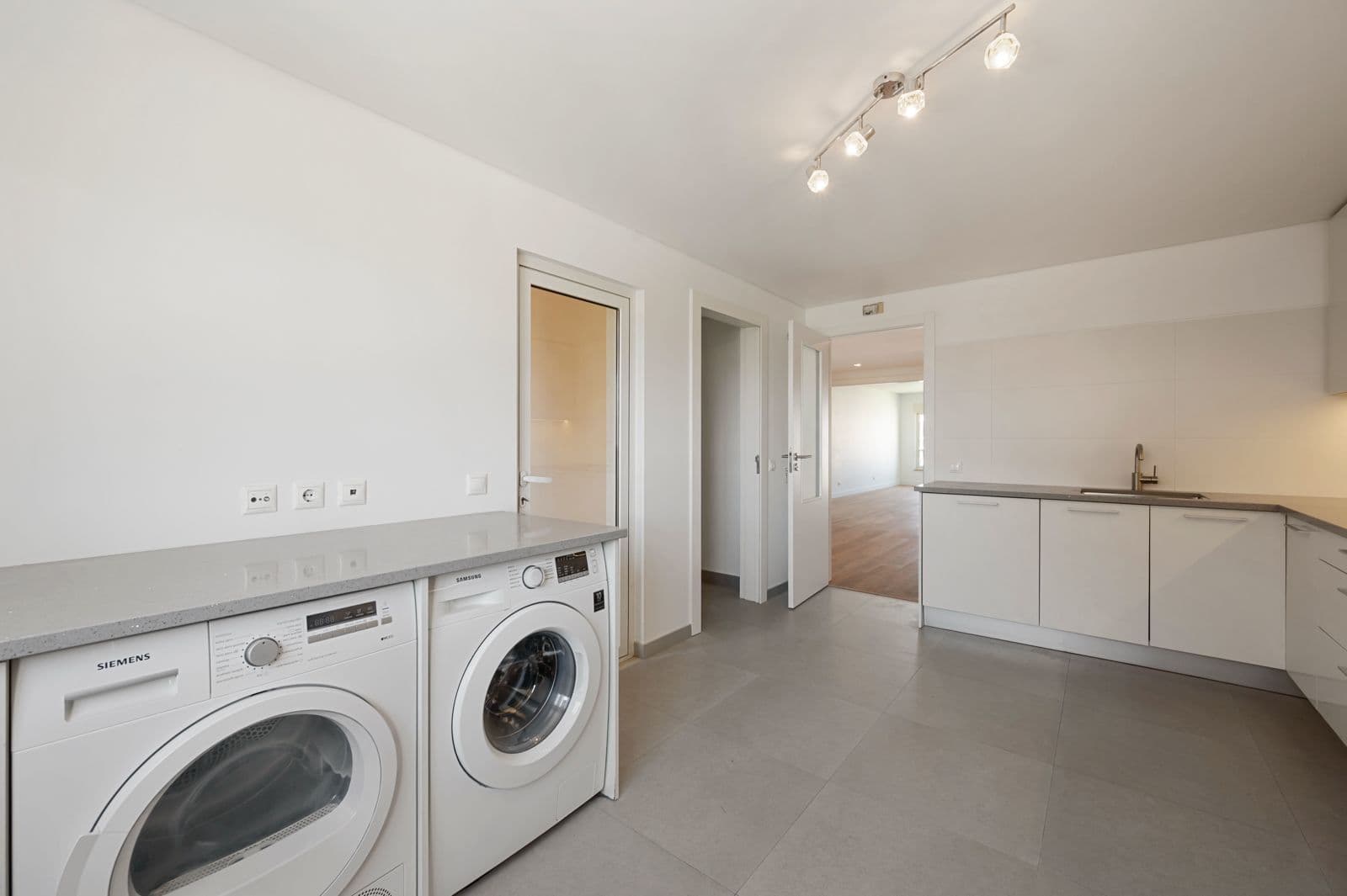 Apartamento T3 com jardim, Cascais - Imagem 11