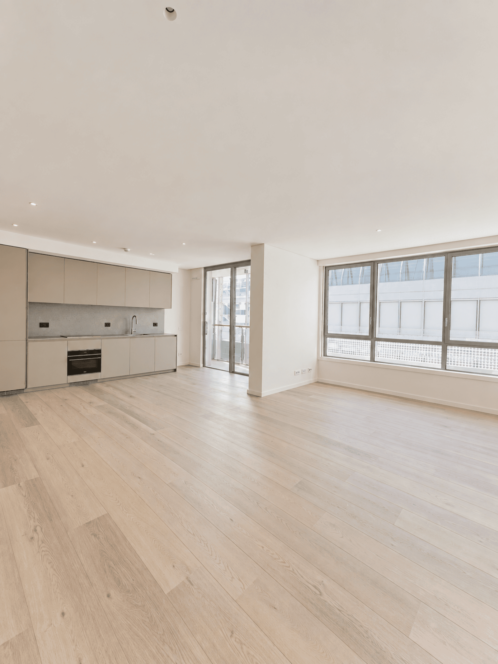 Apartamento T1 com vista, Braço de Prata, Lisboa - Imagem 1