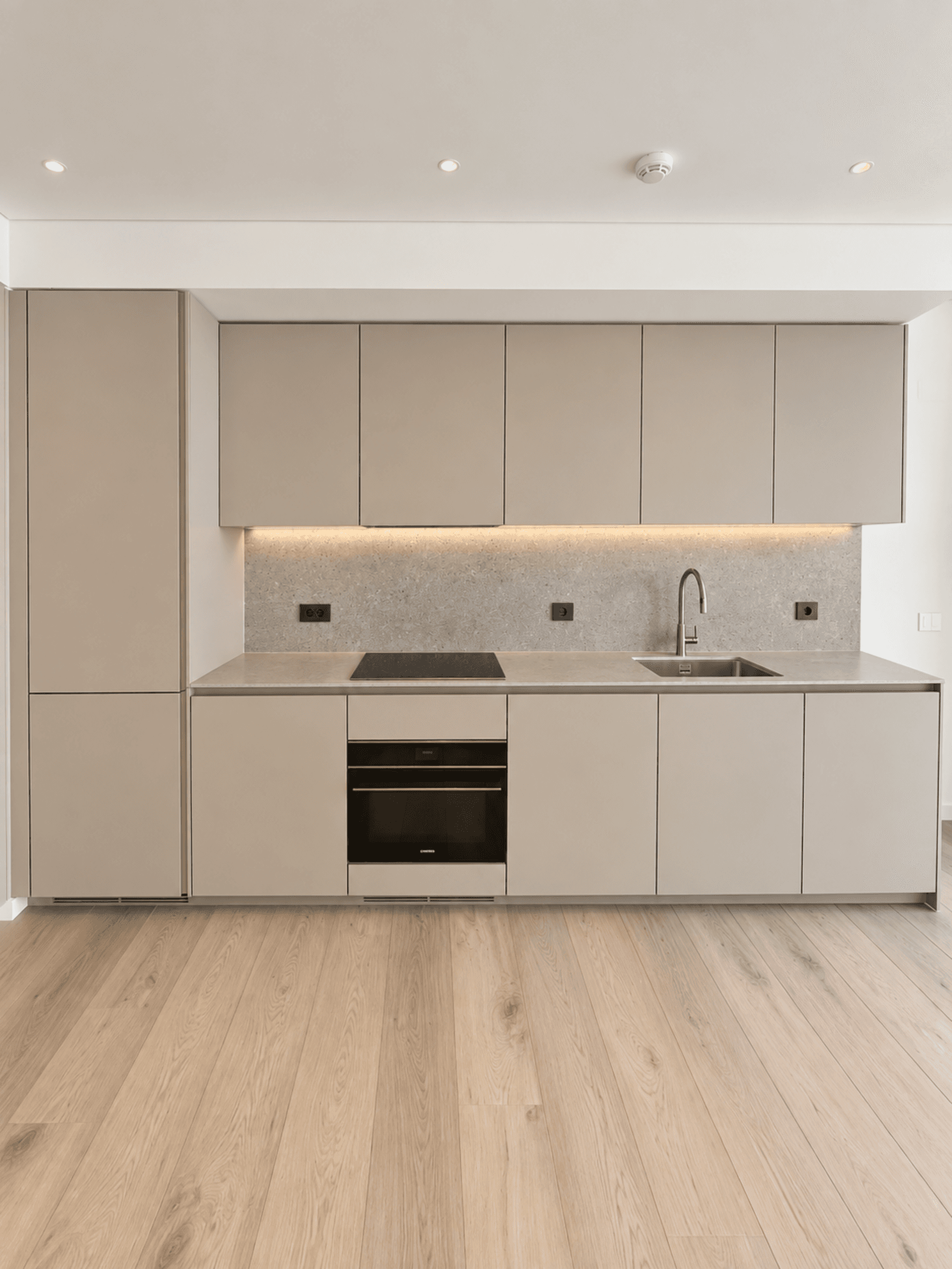 Apartamento T1 com vista, Braço de Prata, Lisboa - Imagem 3