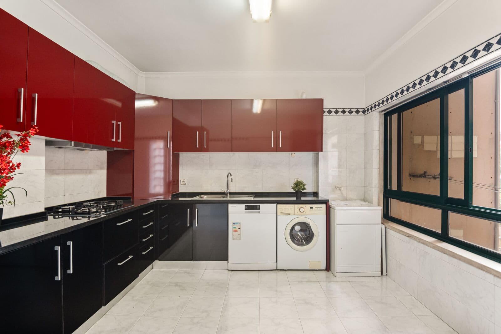 Apartamento T4 com vista, Laranjeiras, Lisboa - Imagem 12