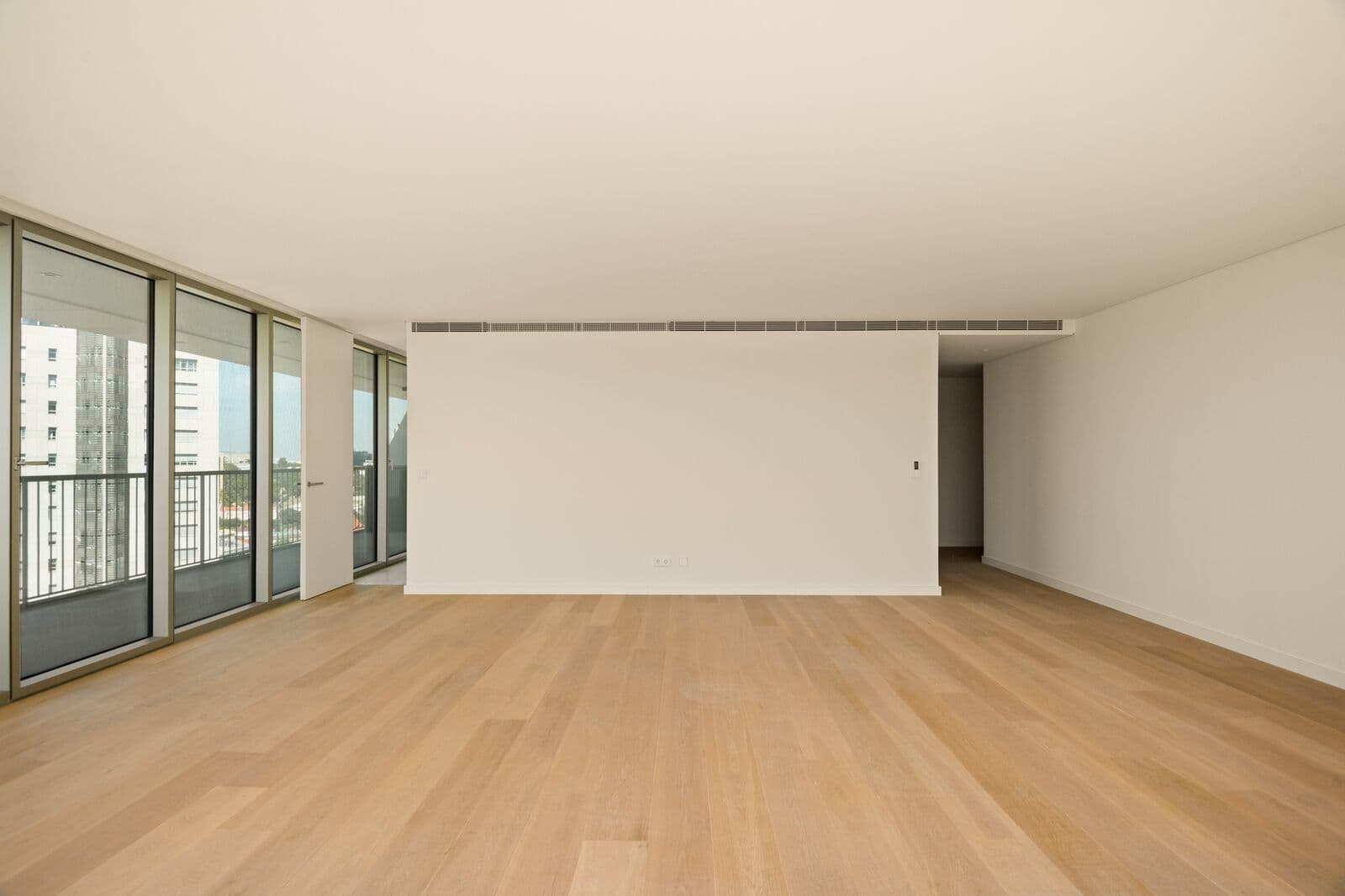 T4+1 em piso alto no Infinity, Lisboa - Imagem 5