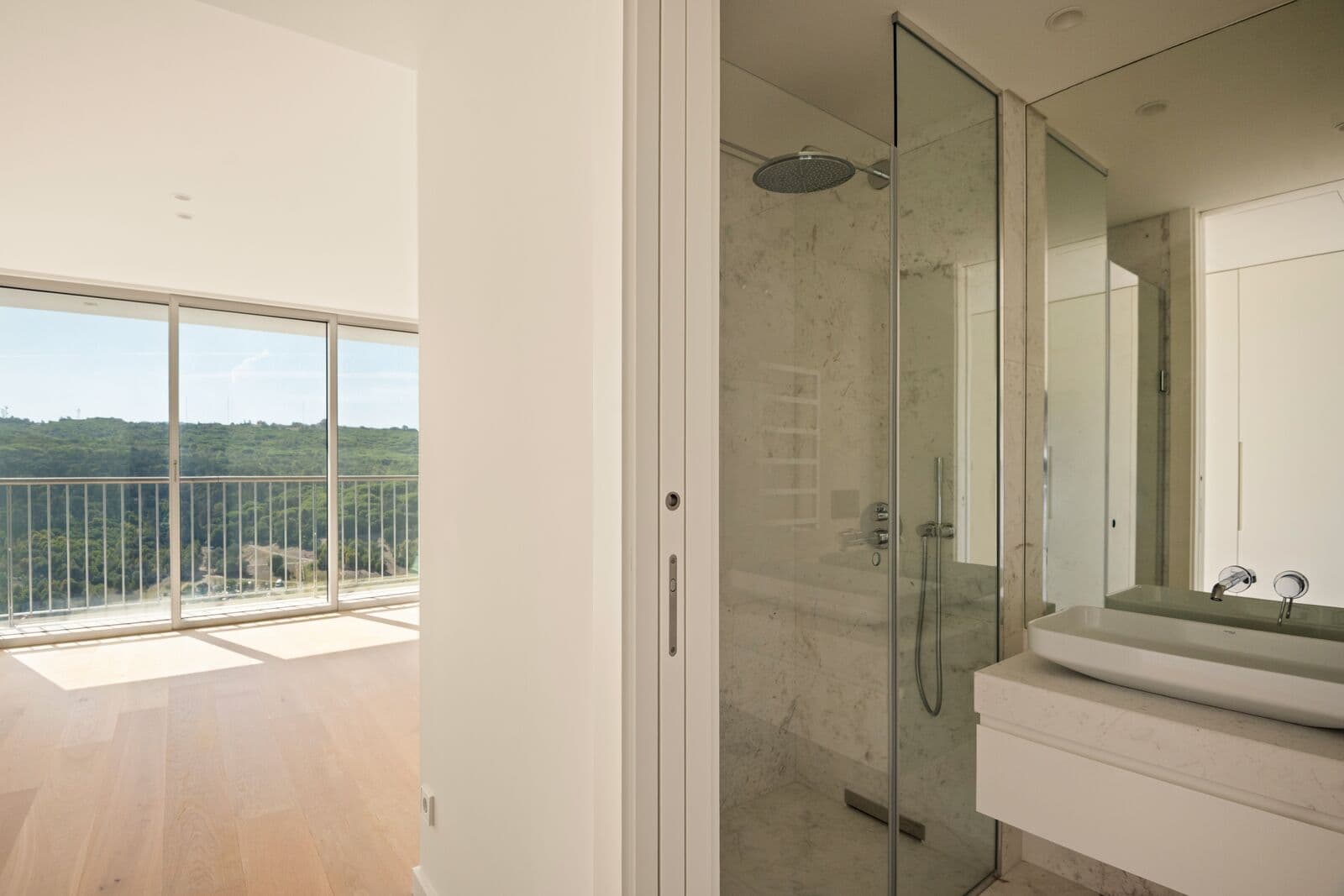 T4+1 em piso alto no Infinity, Lisboa - Imagem 24