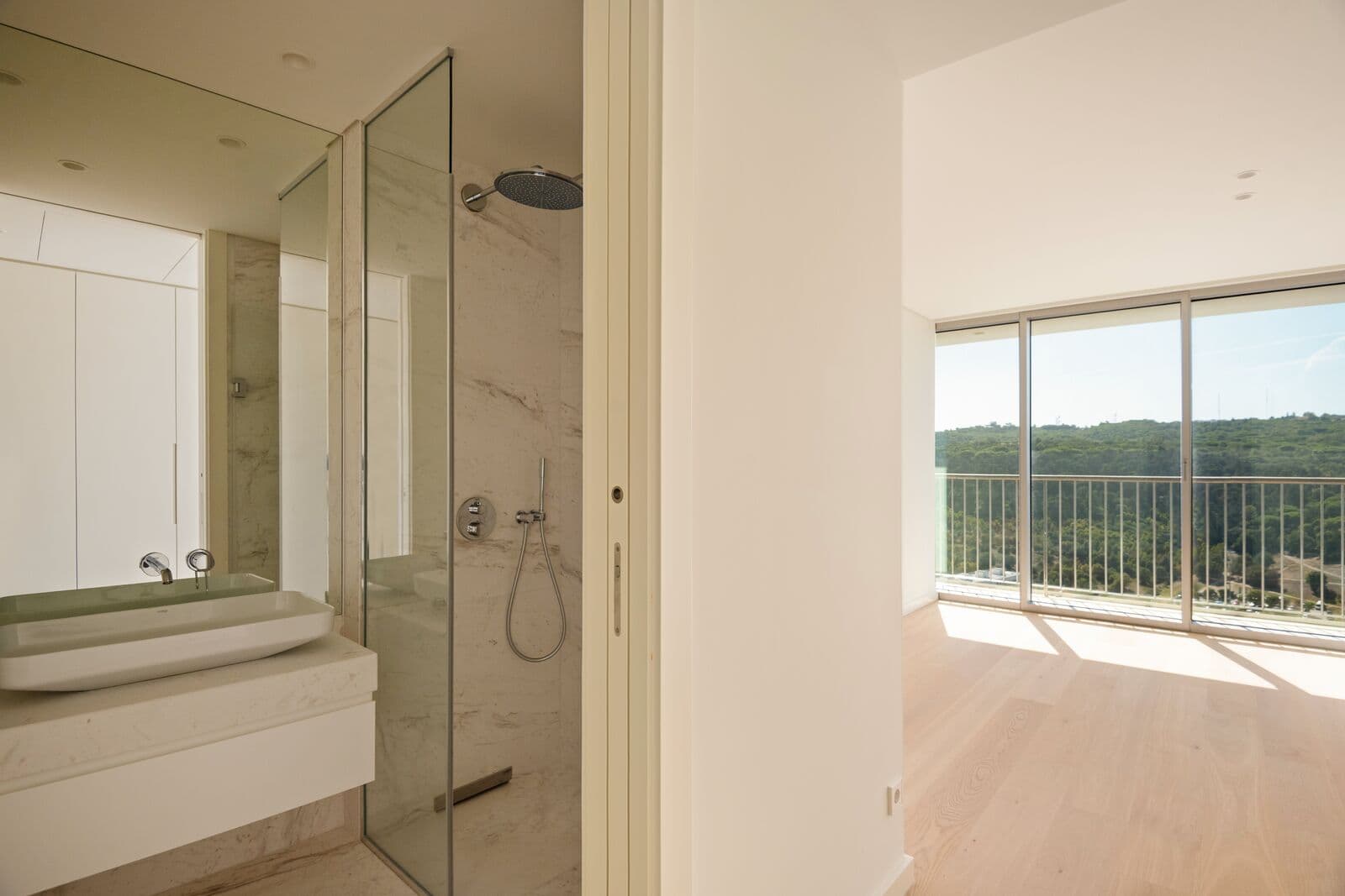 T4+1 em piso alto no Infinity, Lisboa - Imagem 19
