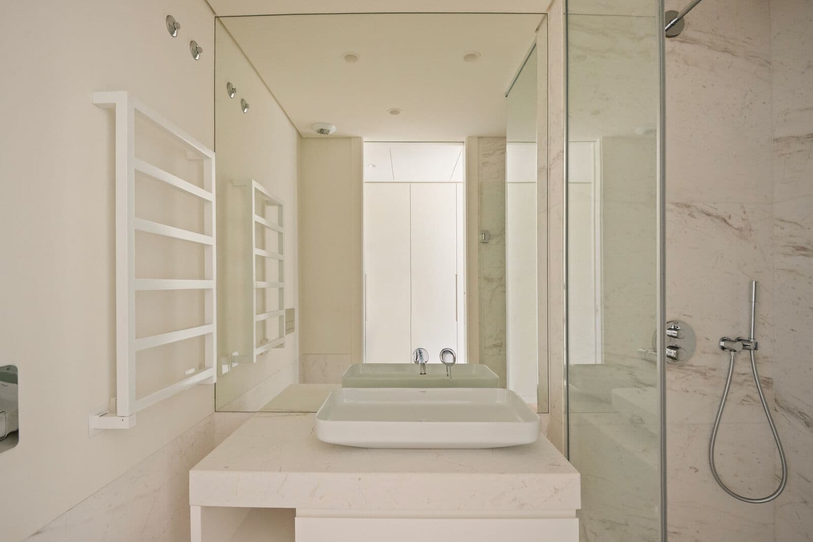 T4+1 em piso alto no Infinity, Lisboa - Imagem 30
