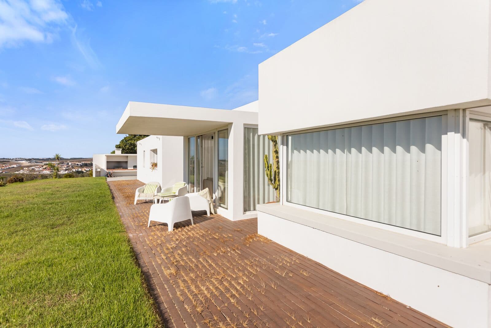 Moradia Isolada T4 com jardim, Ponte de Rol, Torres Vedras - Imagem 3