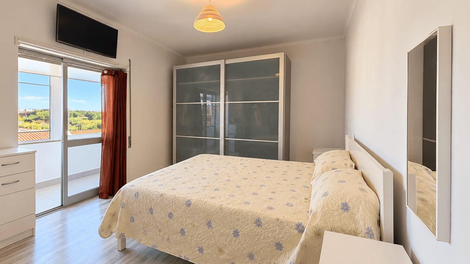 Apartamento T2 + 1 com vista, Moita - Imagem 6
