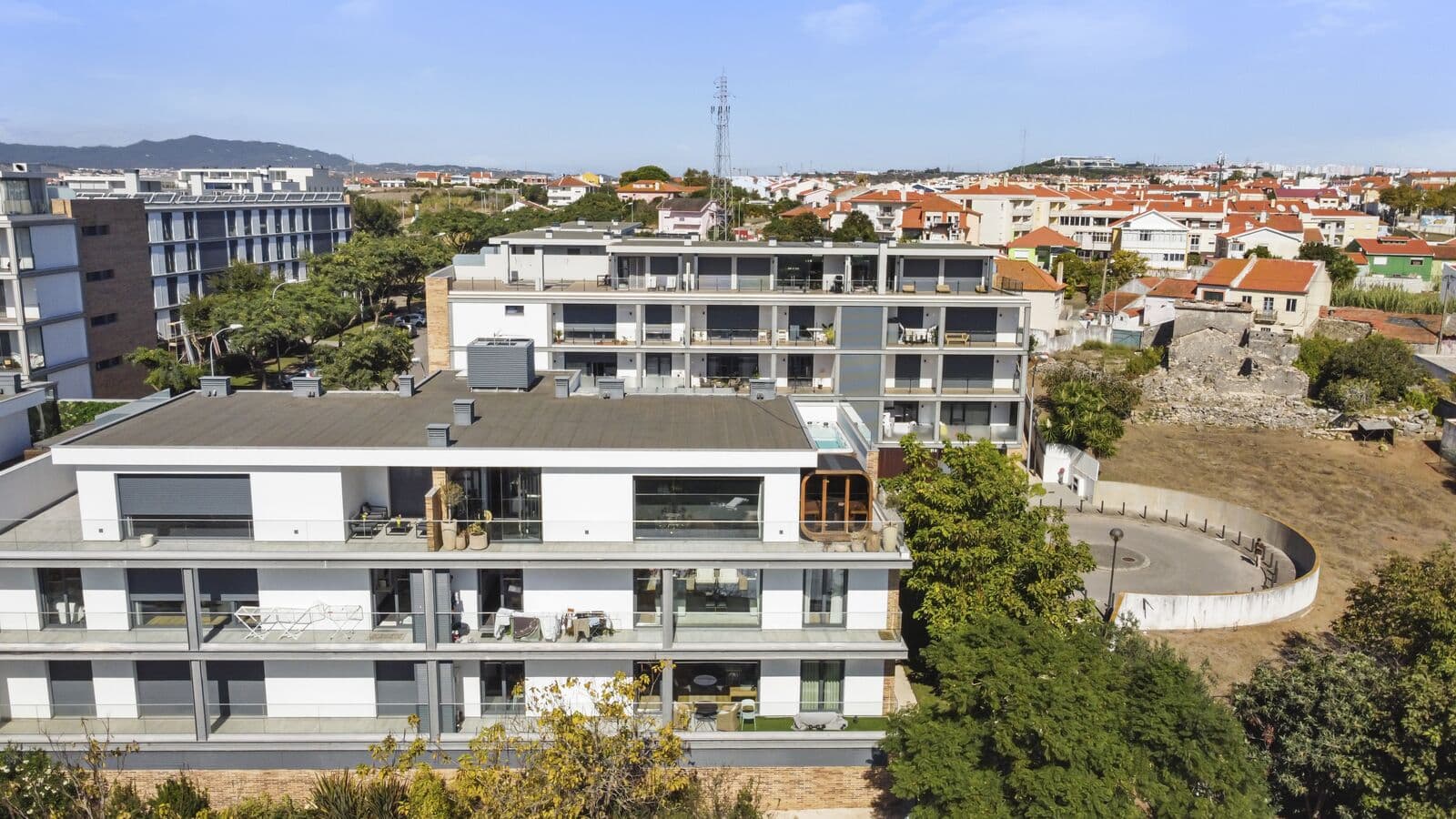 Duplex T4 com piscina, Porto Salvo, Oeiras - Imagem 41