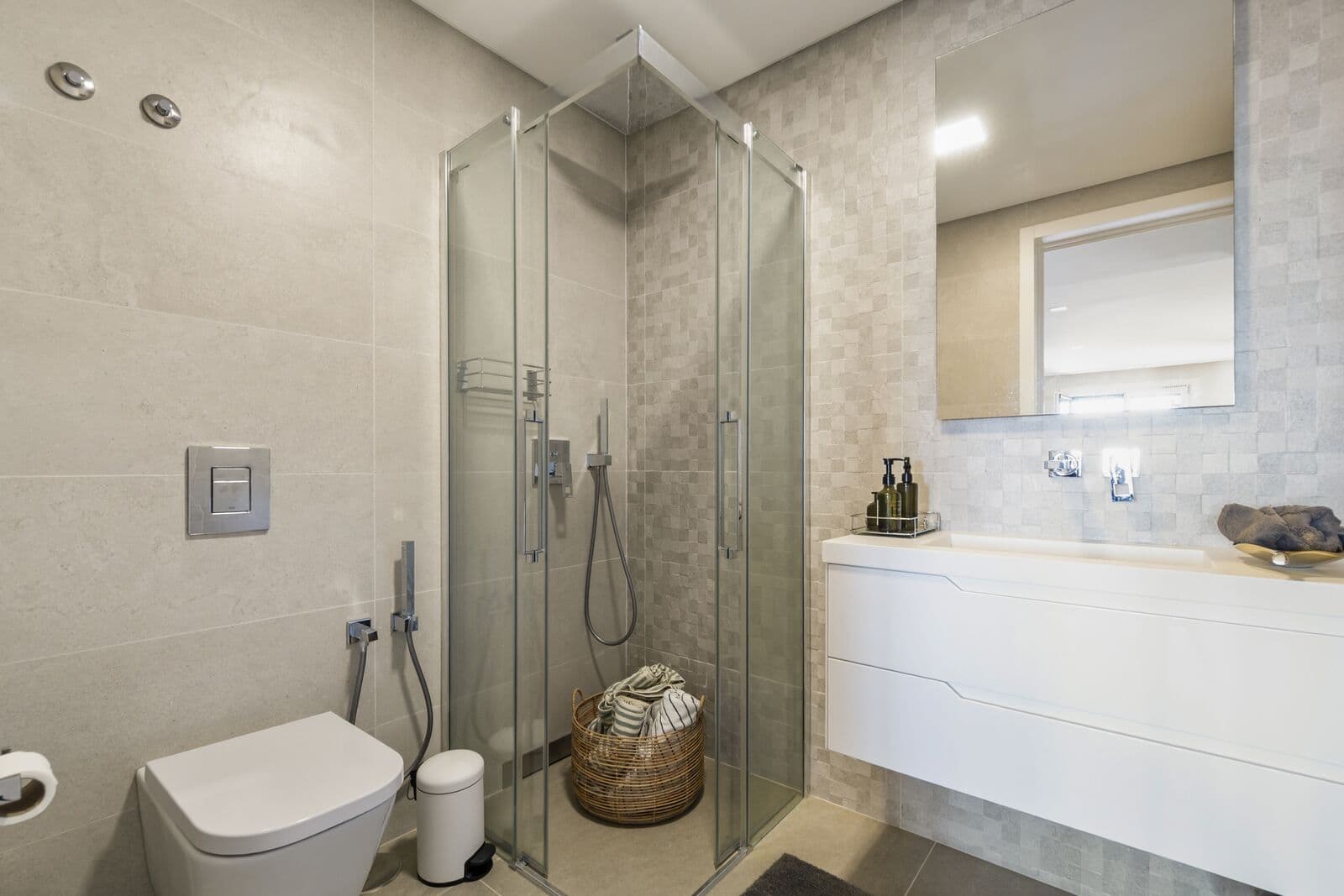 Duplex T4 com piscina, Porto Salvo, Oeiras - Imagem 13