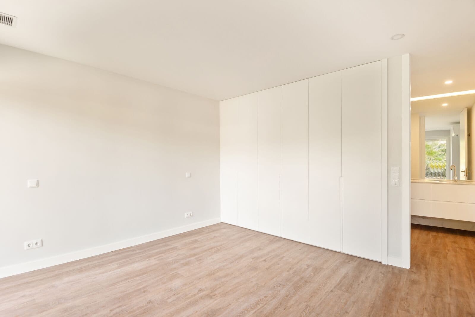 Moradia Isolada T5 com piscina, Aroeira, Almada - Imagem 25