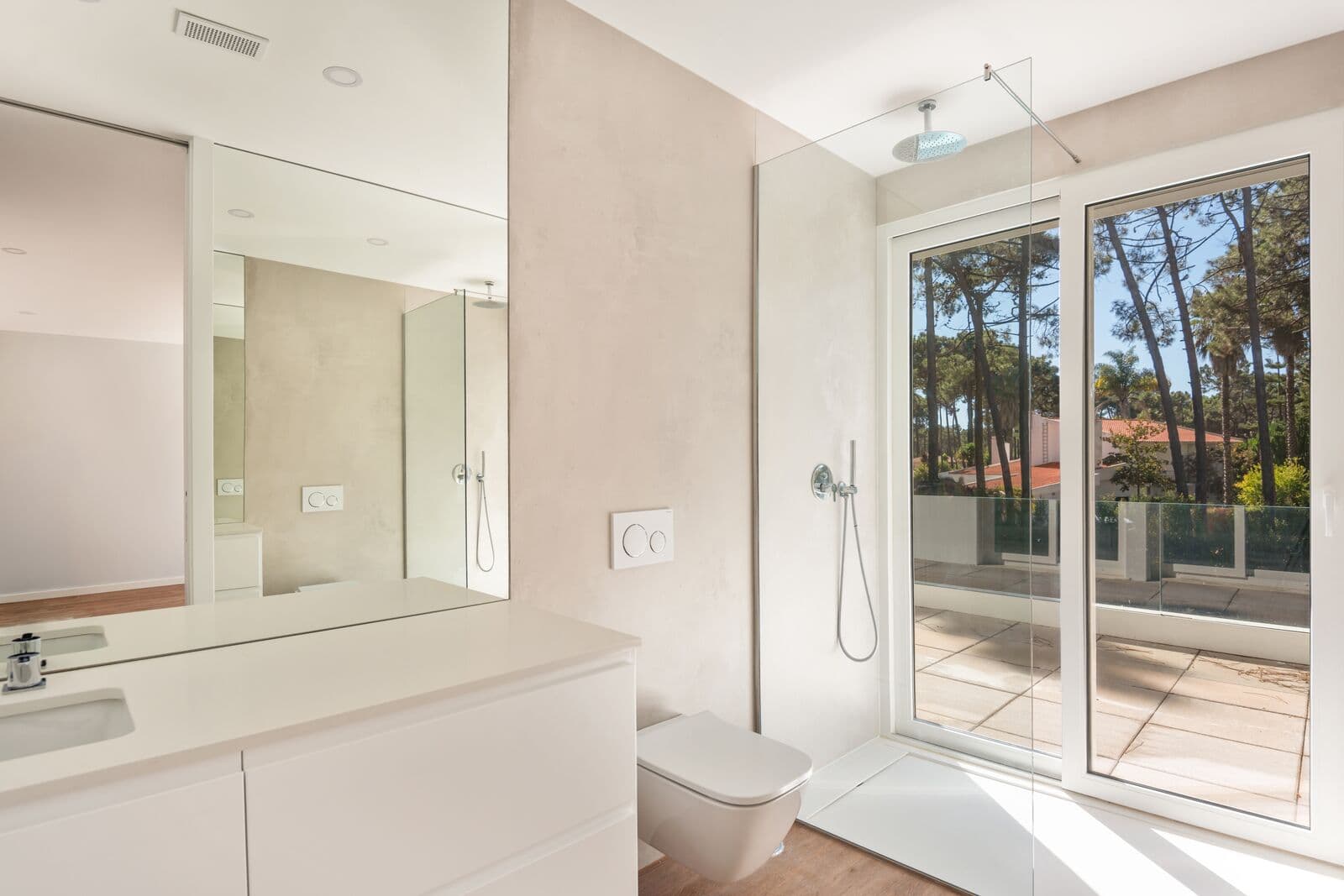Moradia Isolada T5 com piscina, Aroeira, Almada - Imagem 13