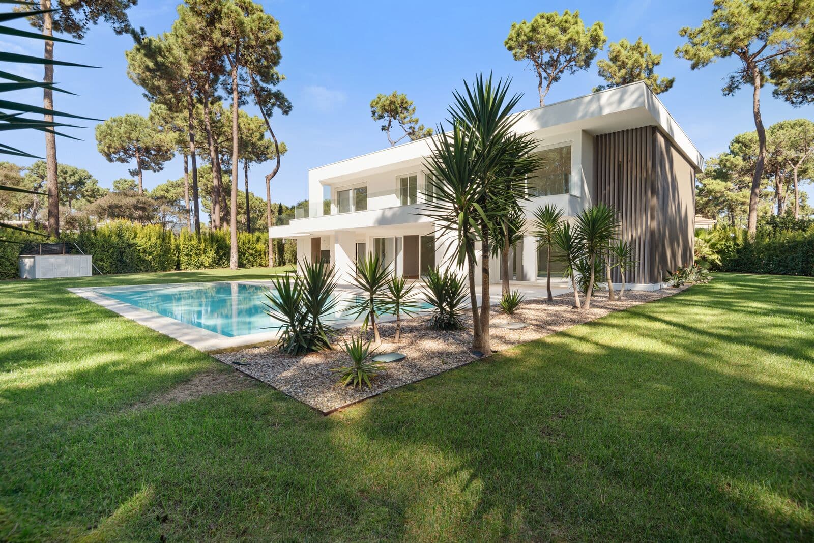 Moradia Isolada T5 com piscina, Aroeira, Almada - Imagem 67
