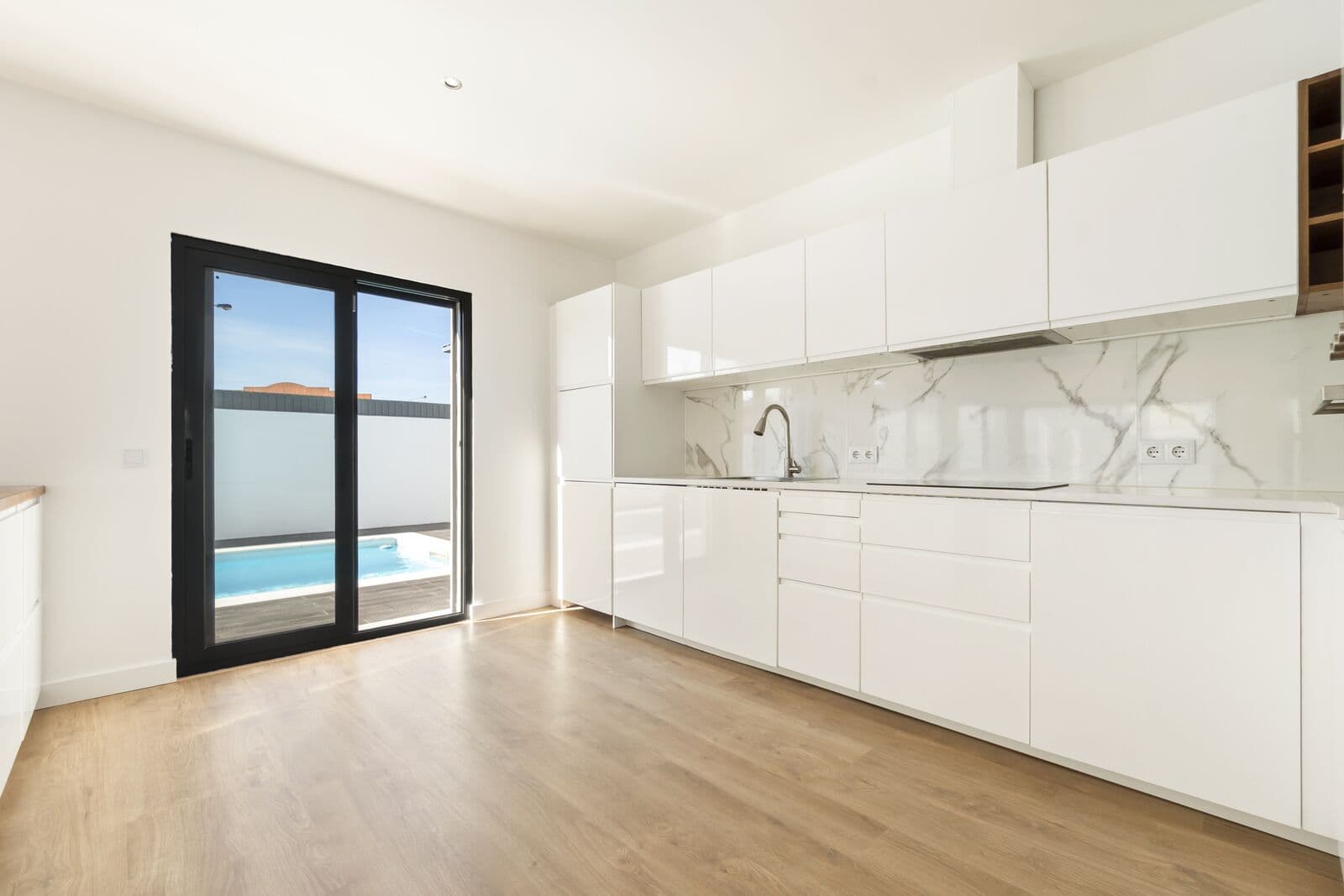Maison normal 6 + 1 pièces avec piscine, Conceição da Abóboda, Cascais - Image 10