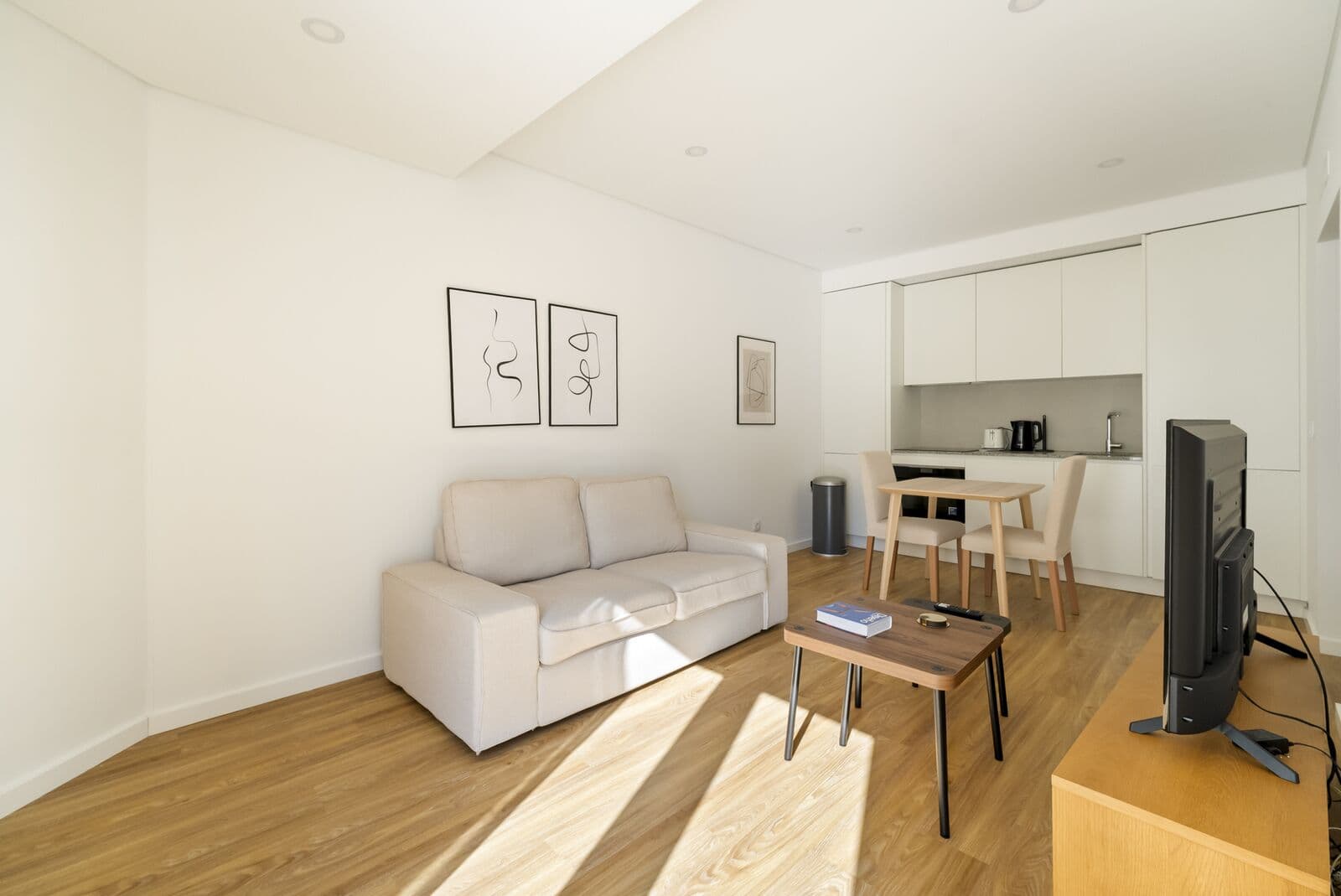 Apartamento T1 com vista, Entrecampos, Lisboa - Imagem 2