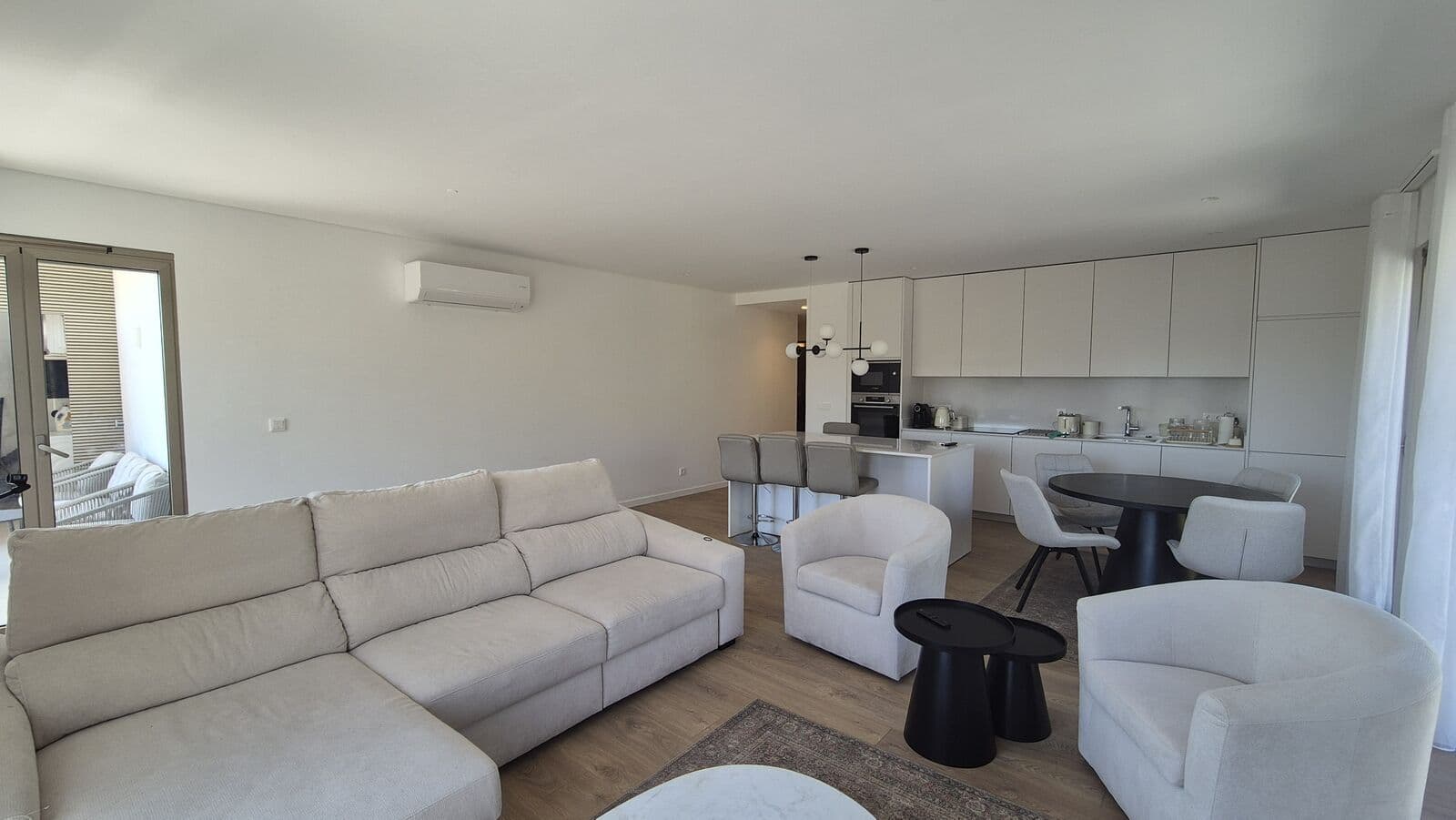 Apartamento T1 com vista, Porto Salvo, Oeiras - Imagem 4