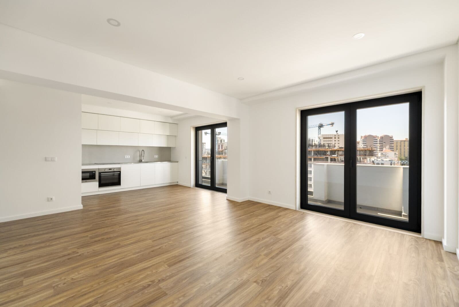 Apartamento T2 com vista, Entrecampos, Lisboa - Imagem 1