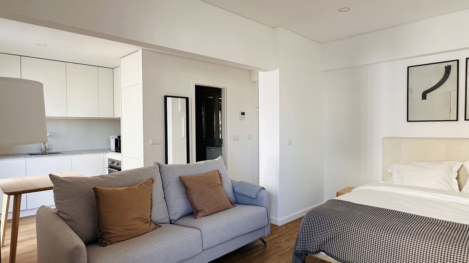 Apartamento T0 com vista, Entrecampos, Lisboa - Imagem 1