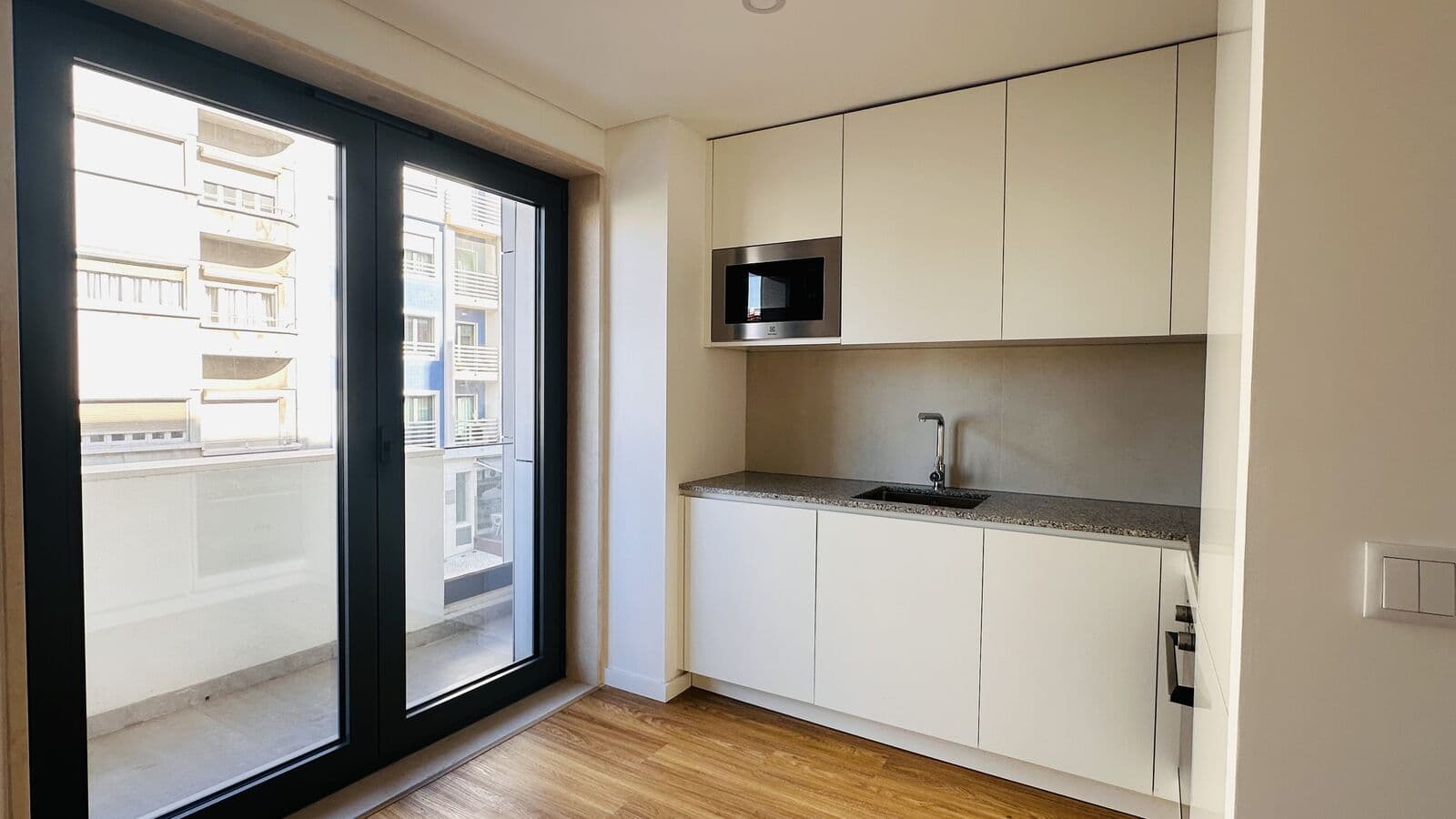 Apartamento T0 com vista, Entrecampos, Lisboa - Imagem 5
