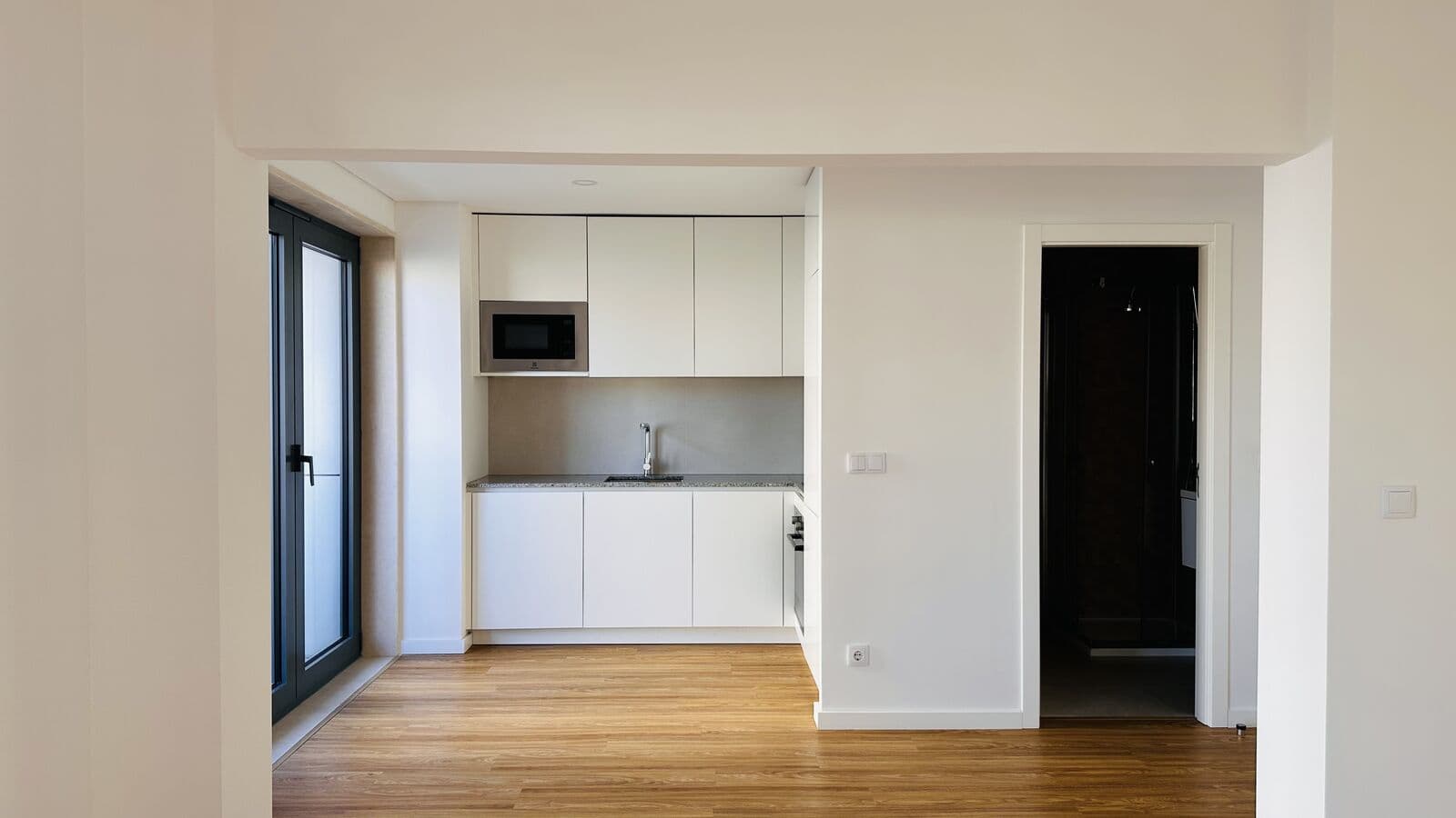 Apartamento T0 com vista, Entrecampos, Lisboa - Imagem 1
