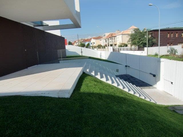 Moradia T4 com piscina, Carnaxide, Oeiras - Imagem 40