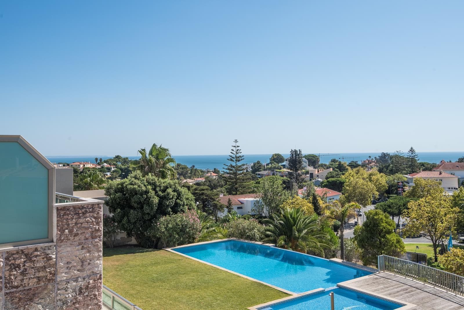 Apartamento T4 com jardim, Estoril, Cascais - Imagem 1