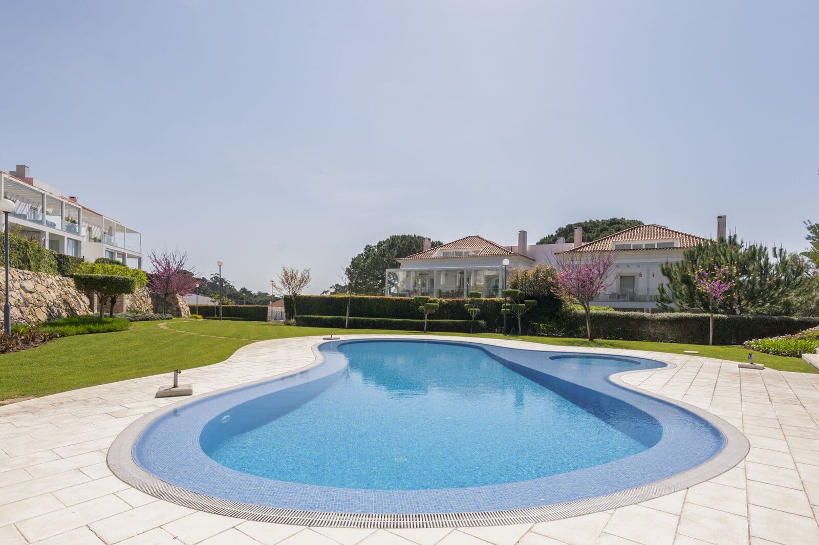 Apartamento T4 com jardim, Bairro da Martinha, Cascais - Imagem 3